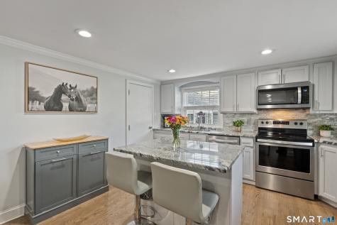 186 Cedar Street Newington CT 06111