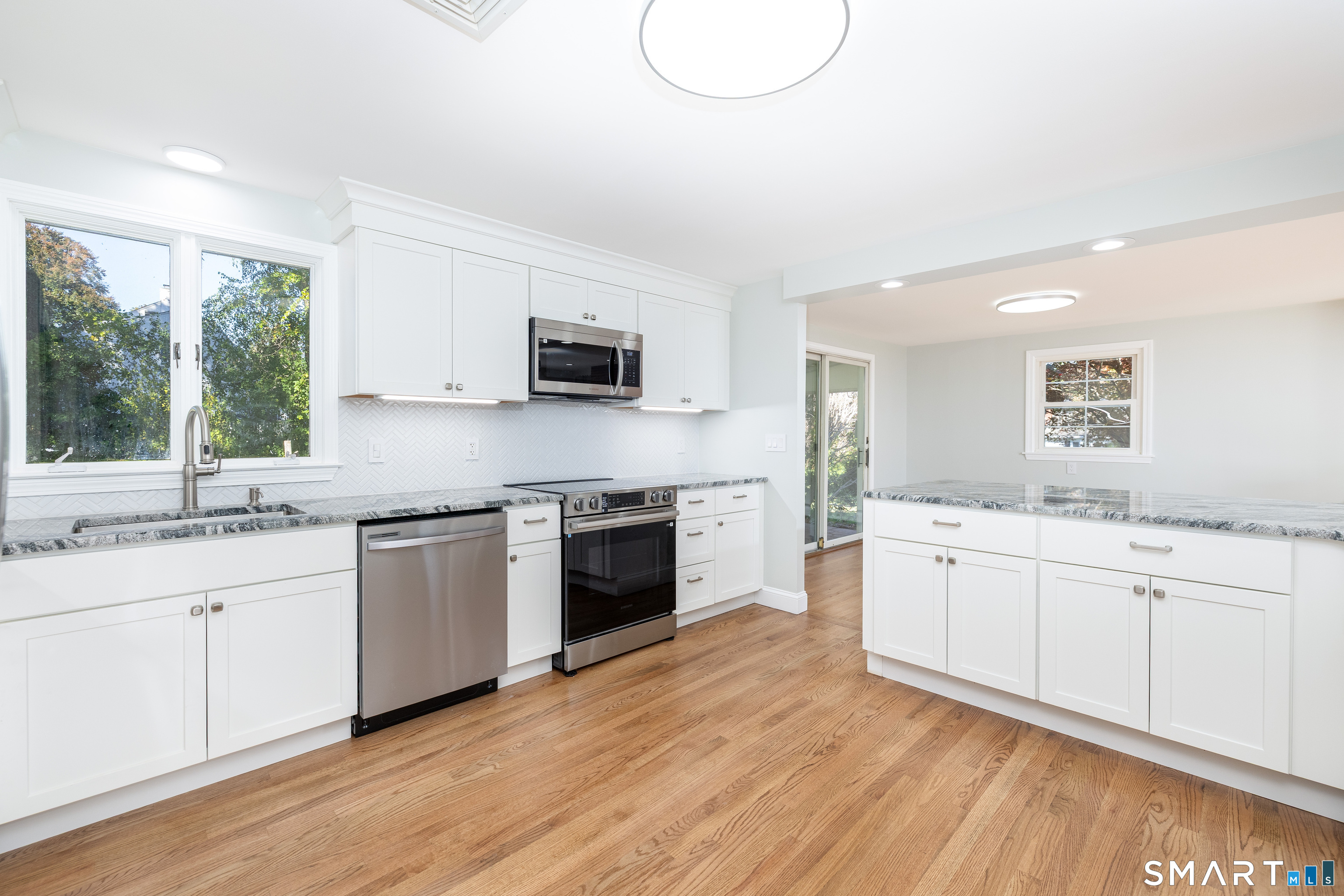 1864 Asylum Avenue West Hartford CT 06117