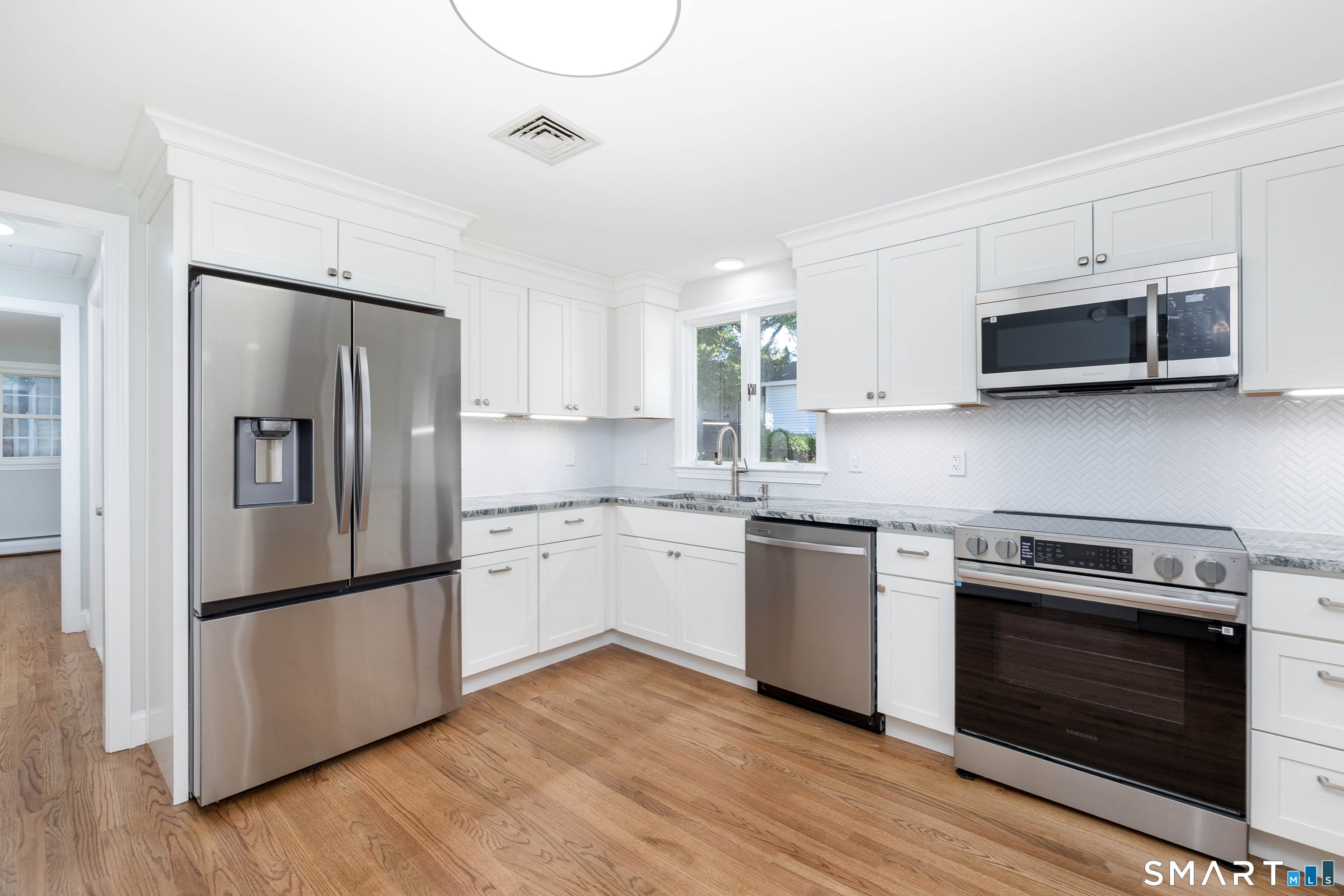 1864 Asylum Avenue West Hartford CT 06117