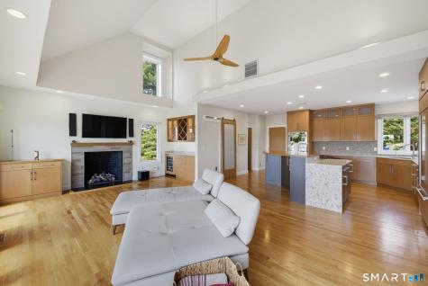 49 Wyngate Drive Avon CT 06001