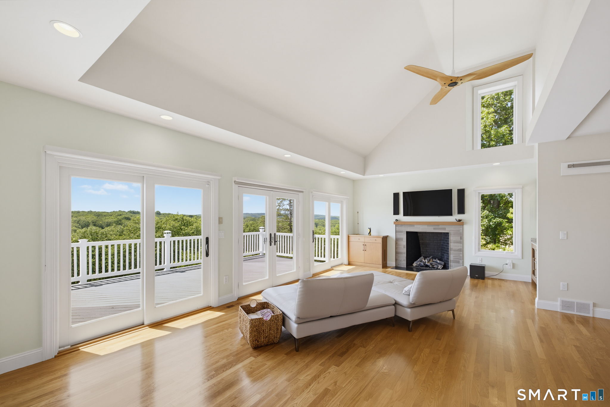49 Wyngate Drive Avon CT 06001