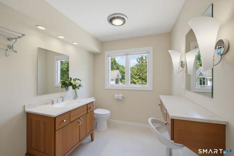 49 Wyngate Drive Avon CT 06001