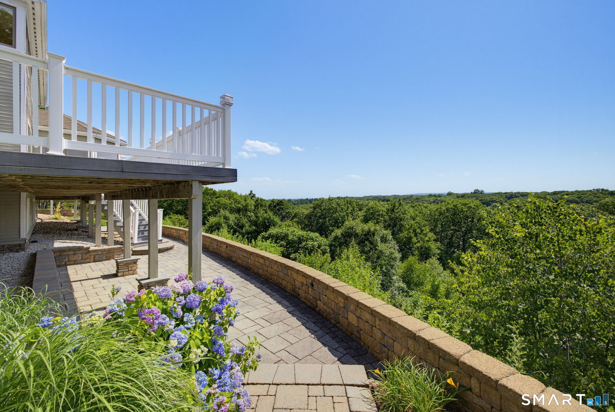 49 Wyngate Drive Avon CT 06001