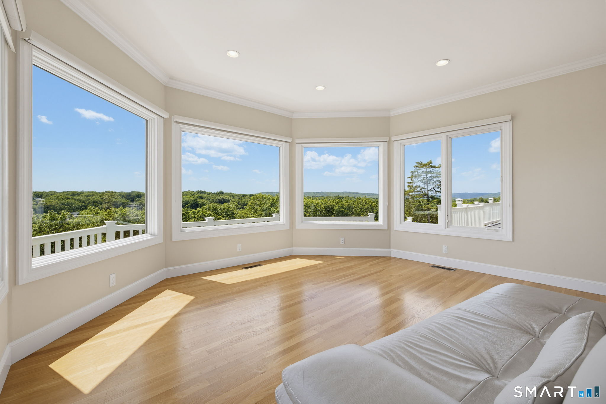 49 Wyngate Drive Avon CT 06001