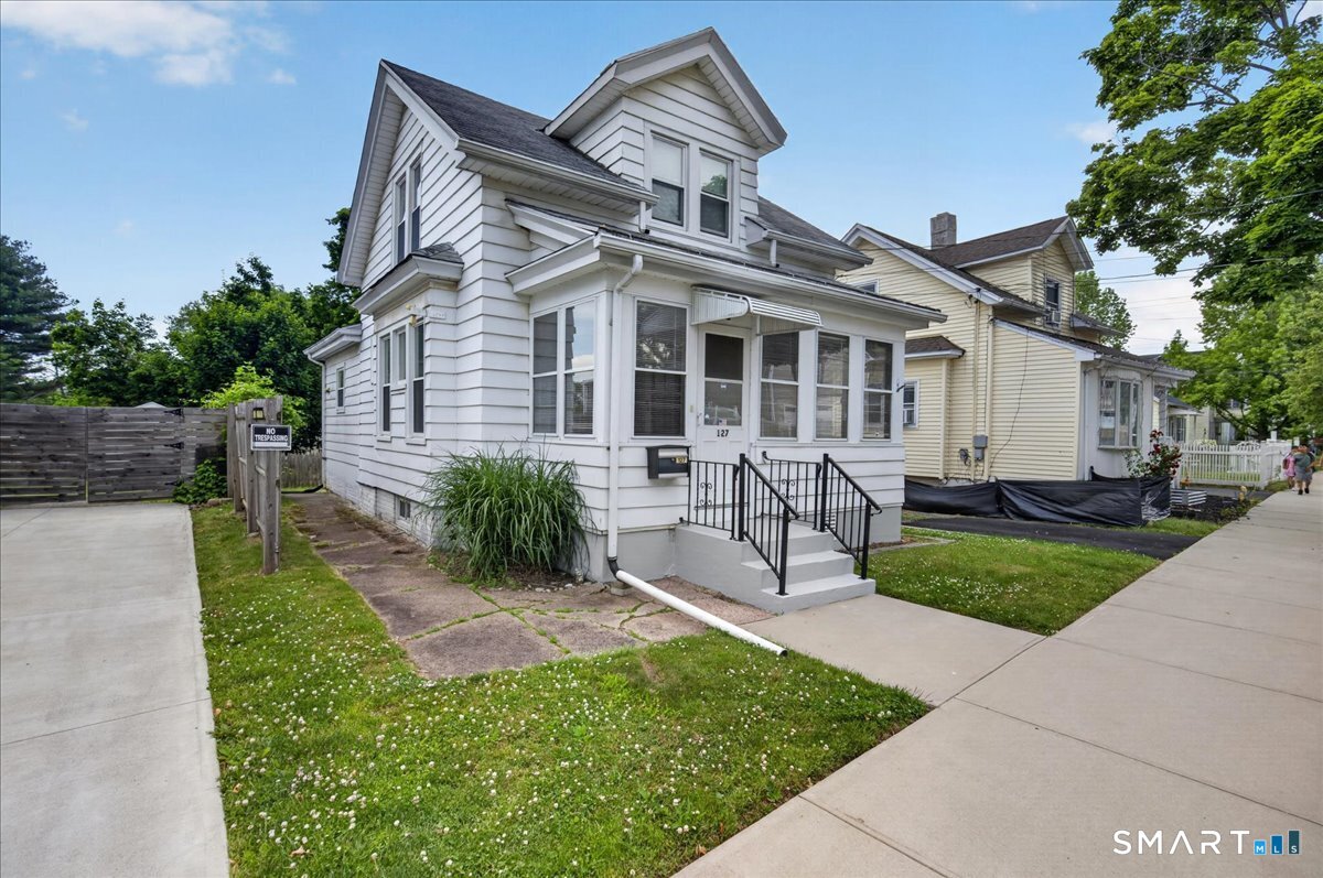 127 Oakley Street New Haven CT 06513