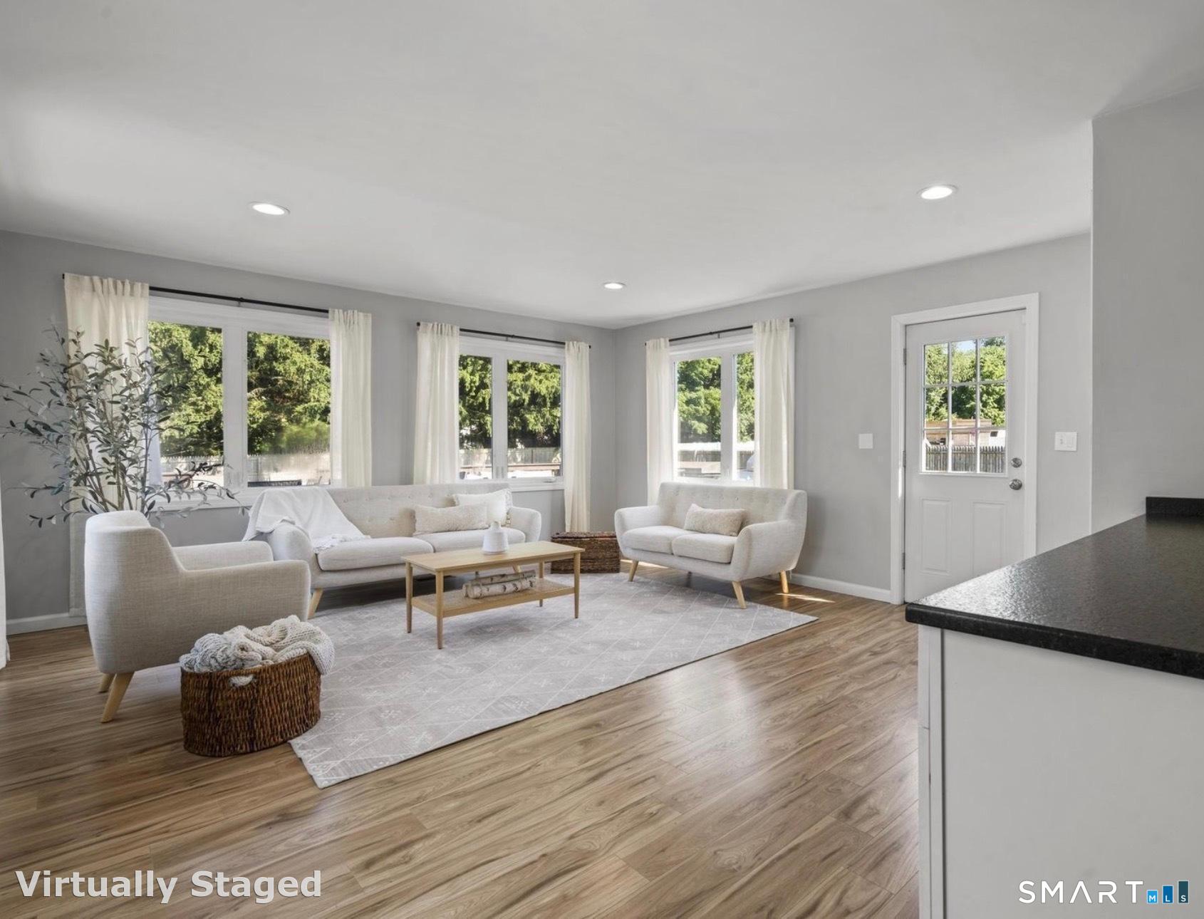 30 Pine River Road North Haven CT 06473