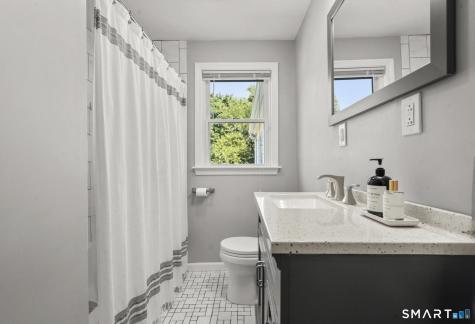30 Pine River Road North Haven CT 06473
