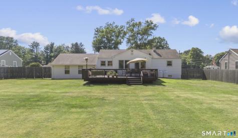 30 Pine River Road North Haven CT 06473
