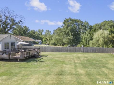 30 Pine River Road North Haven CT 06473