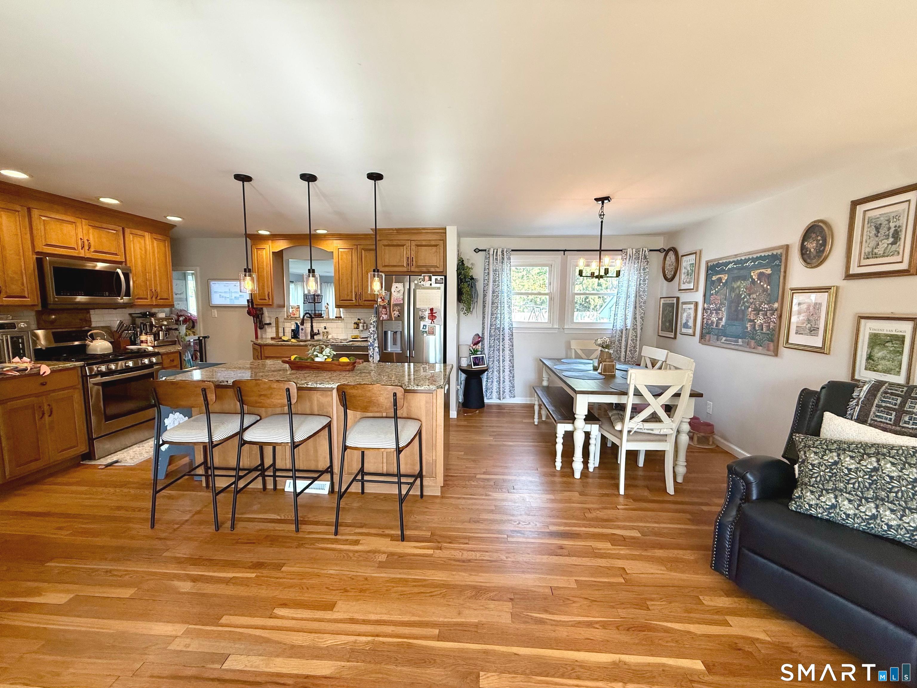 30 Pine River Road North Haven CT 06473
