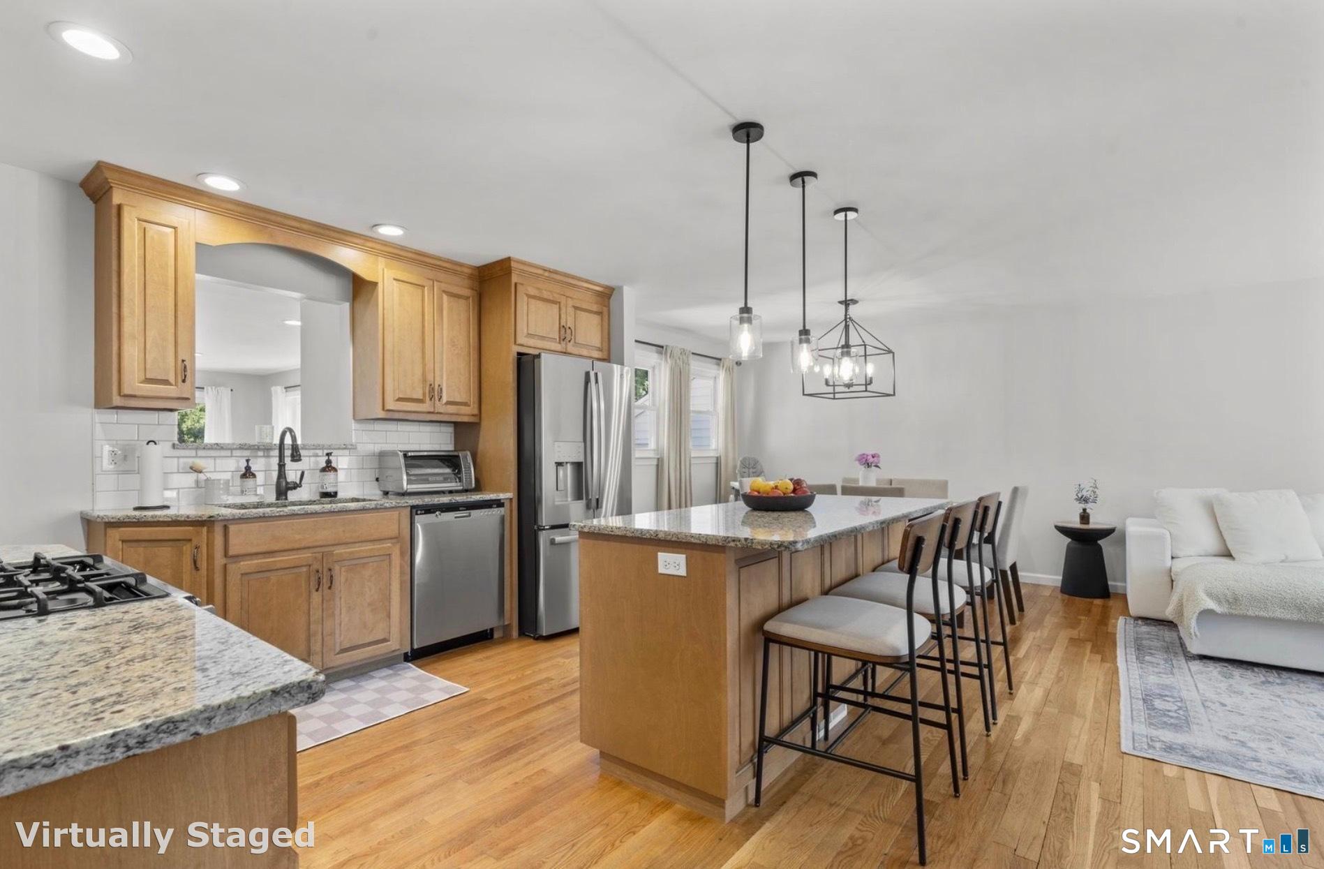 30 Pine River Road North Haven CT 06473