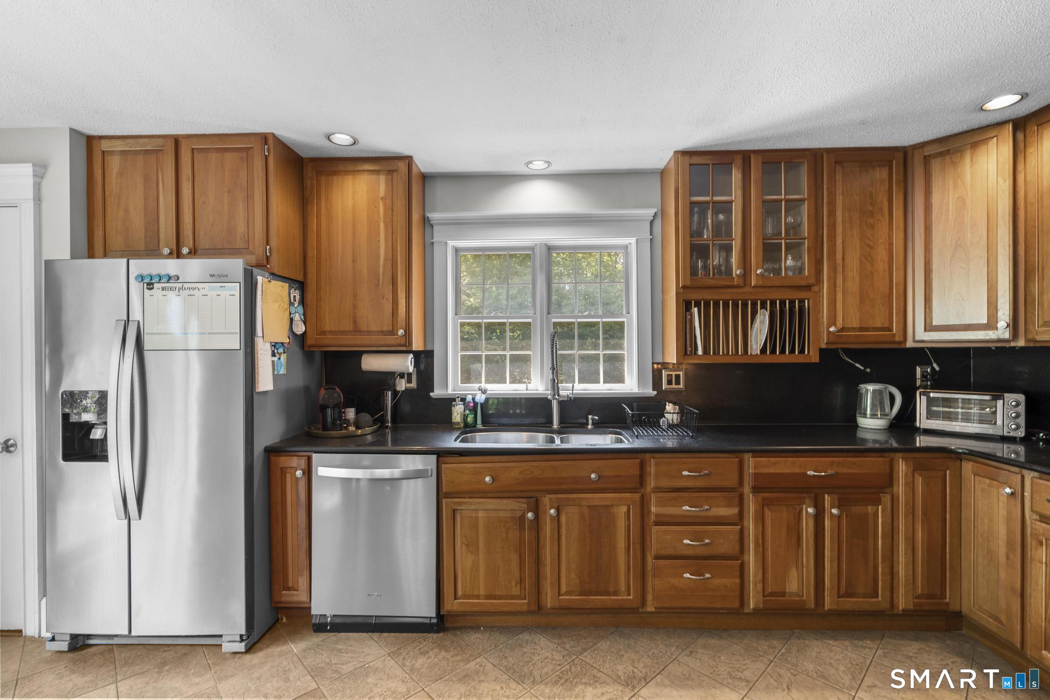 10 Anna Drive Oxford CT 06478
