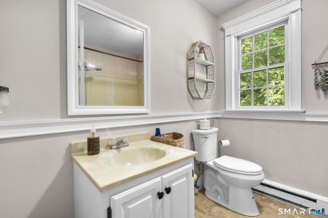 10 Anna Drive Oxford CT 06478