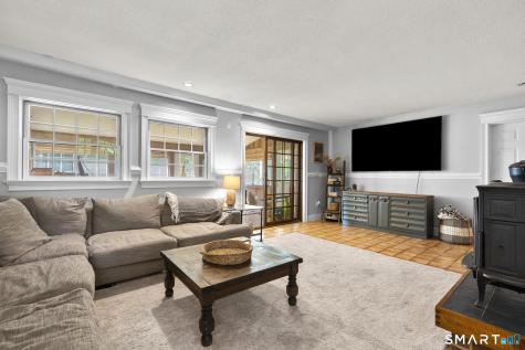 10 Anna Drive Oxford CT 06478