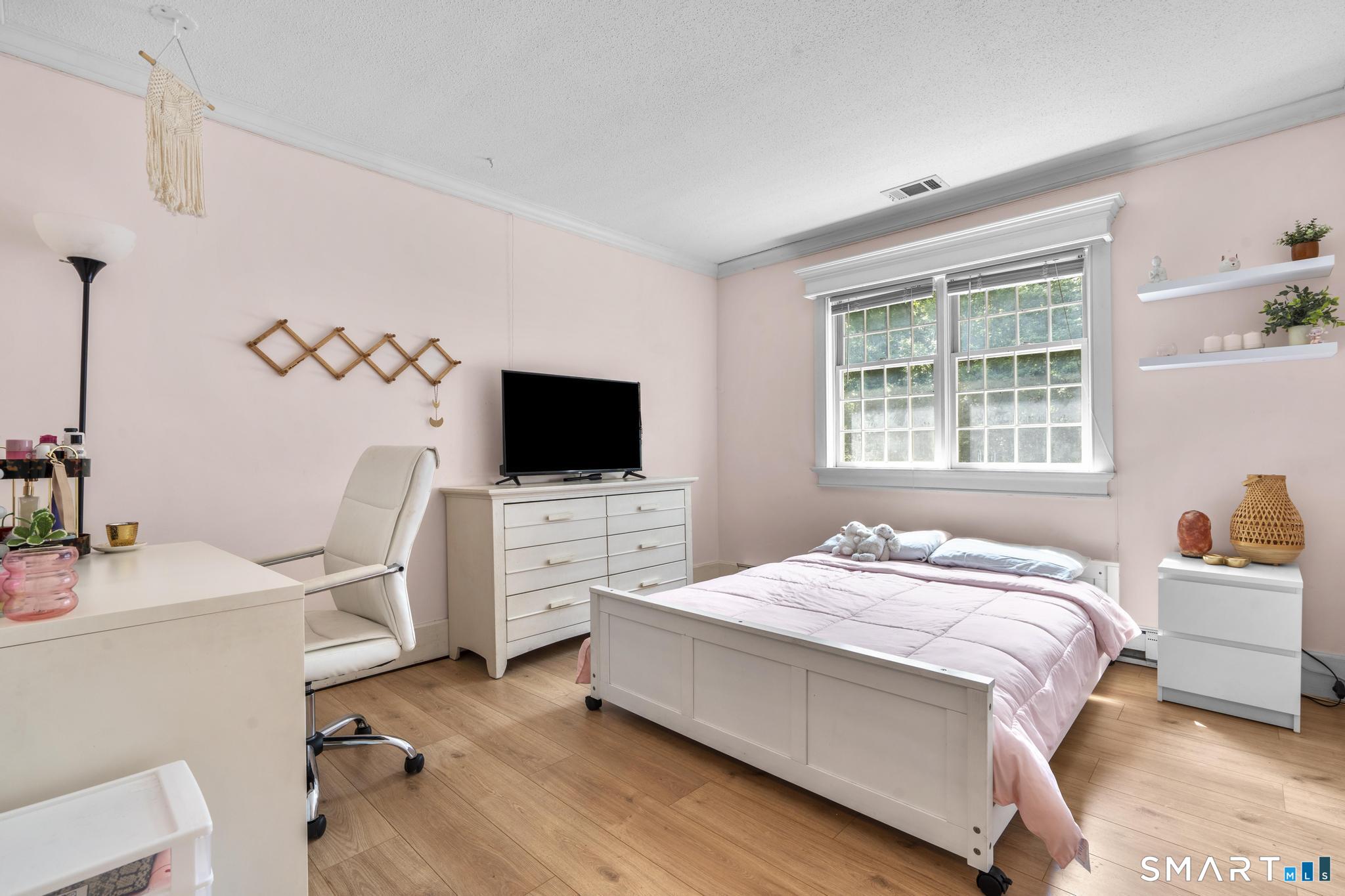 10 Anna Drive Oxford CT 06478