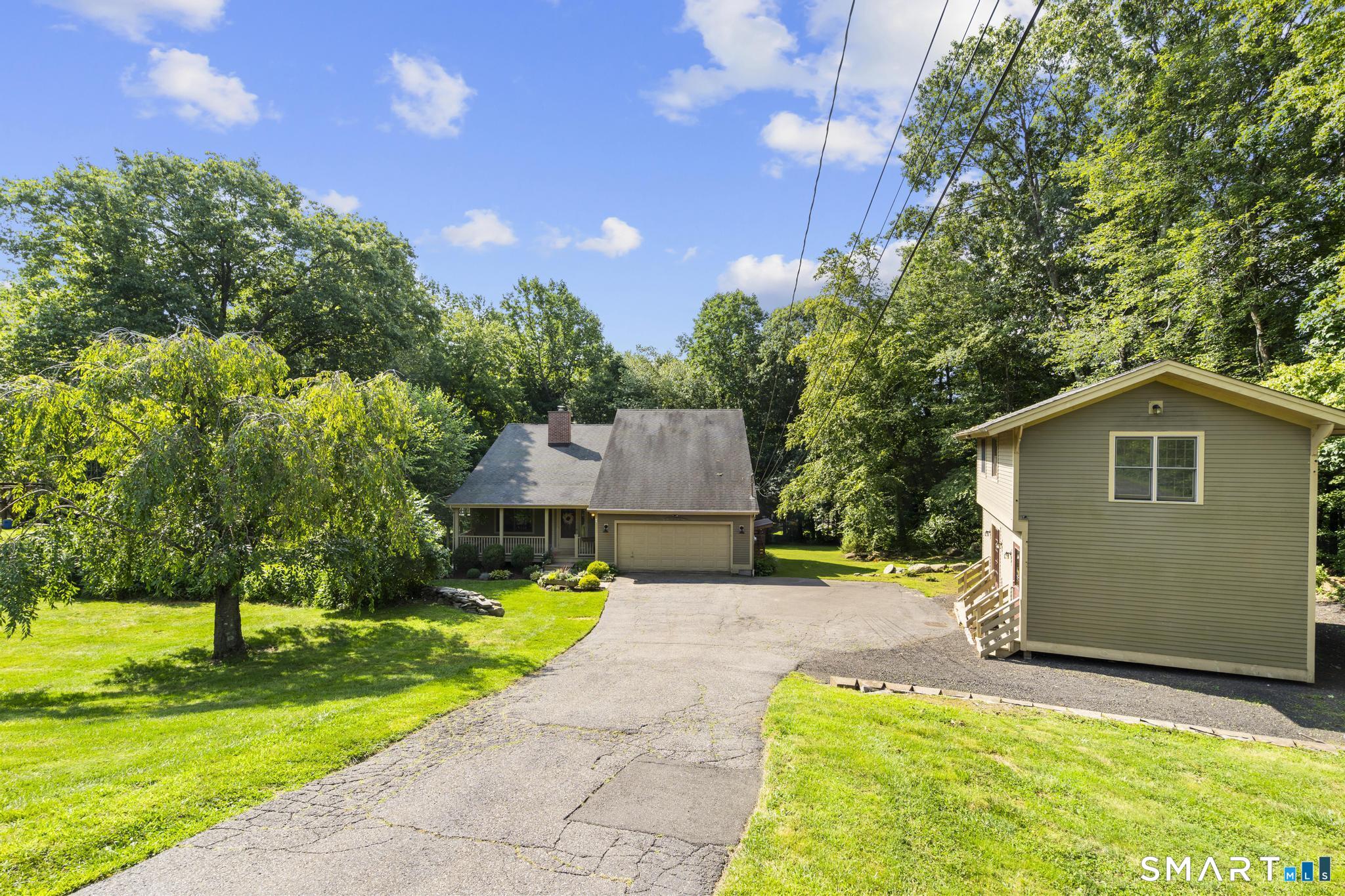 10 Anna Drive Oxford CT 06478