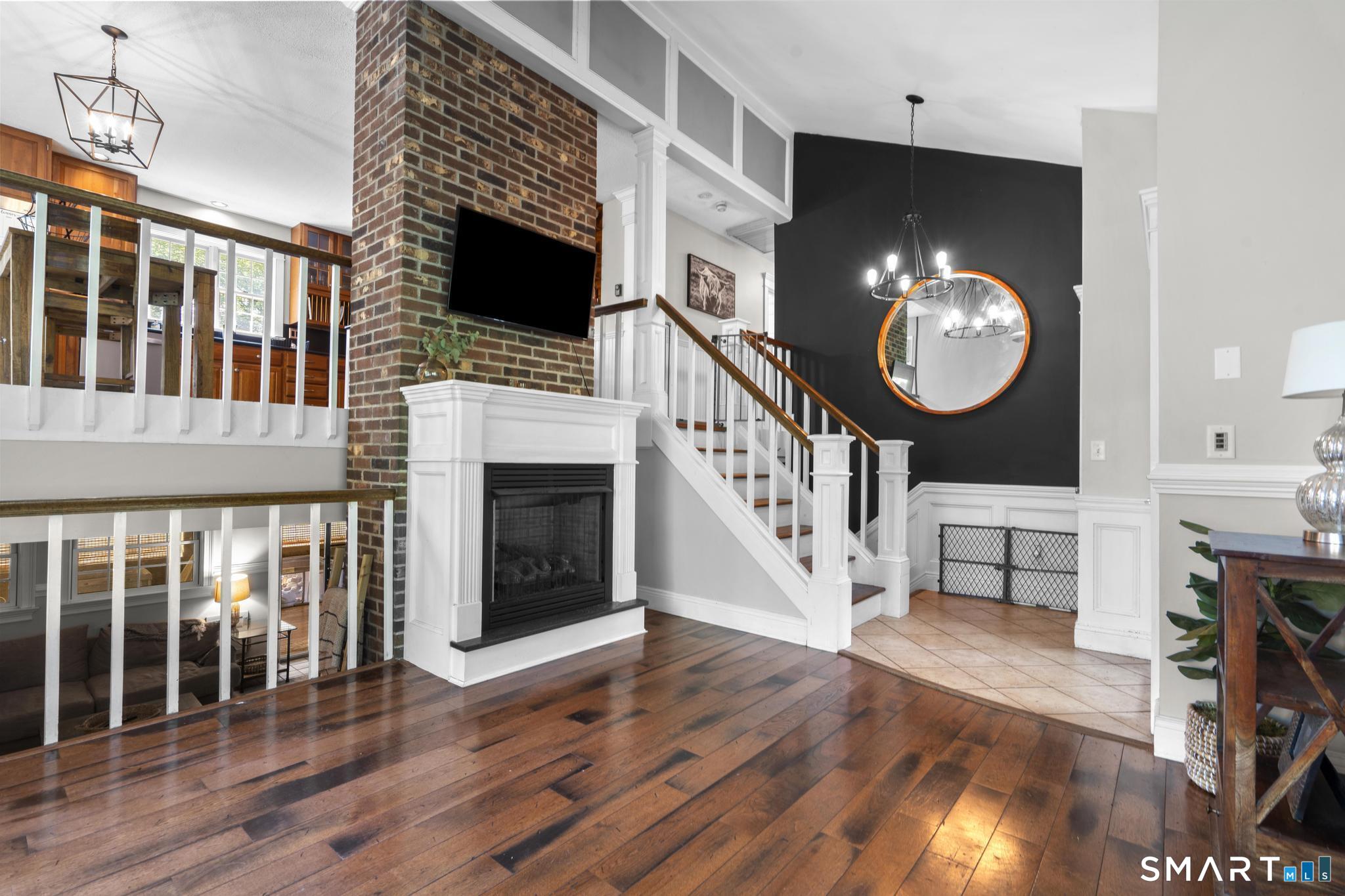 10 Anna Drive Oxford CT 06478