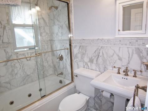 112 Fayerweather Terrace Bridgeport CT 06605
