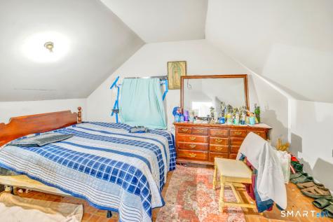 81 Fiske Street Waterbury CT 06710