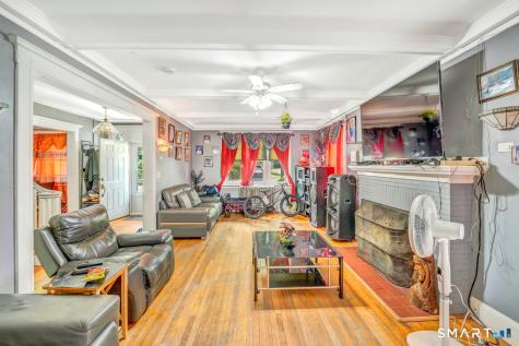 81 Fiske Street Waterbury CT 06710