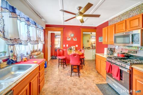 81 Fiske Street Waterbury CT 06710