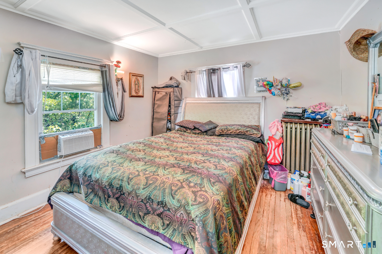 81 Fiske Street Waterbury CT 06710