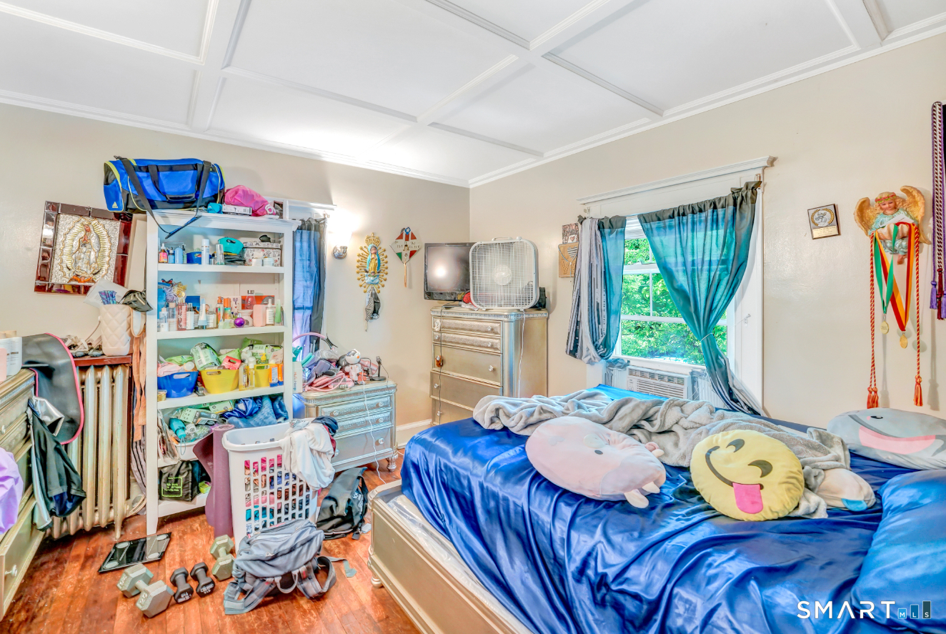 81 Fiske Street Waterbury CT 06710