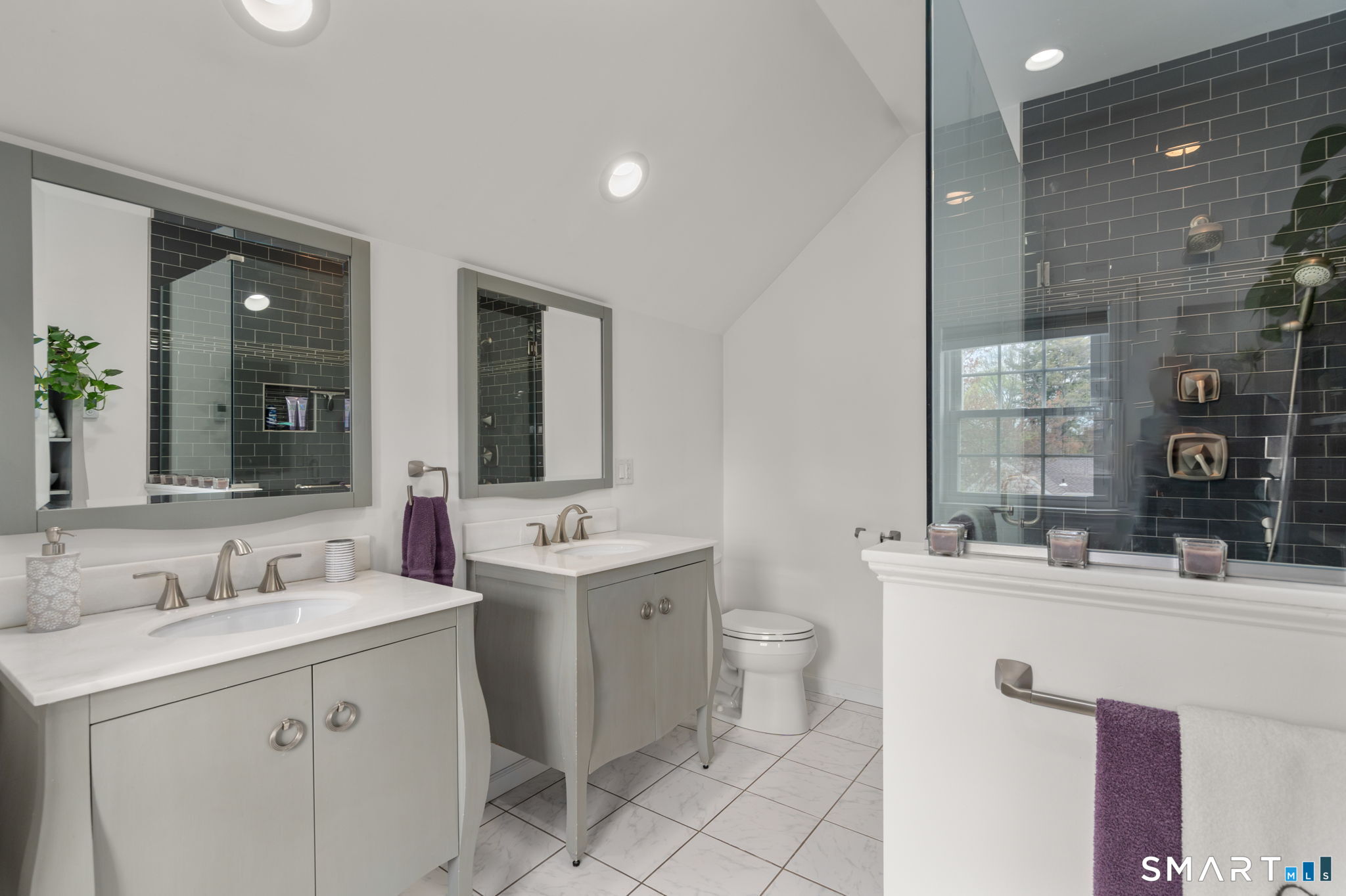 12 Orchard Court Hamden CT 06517