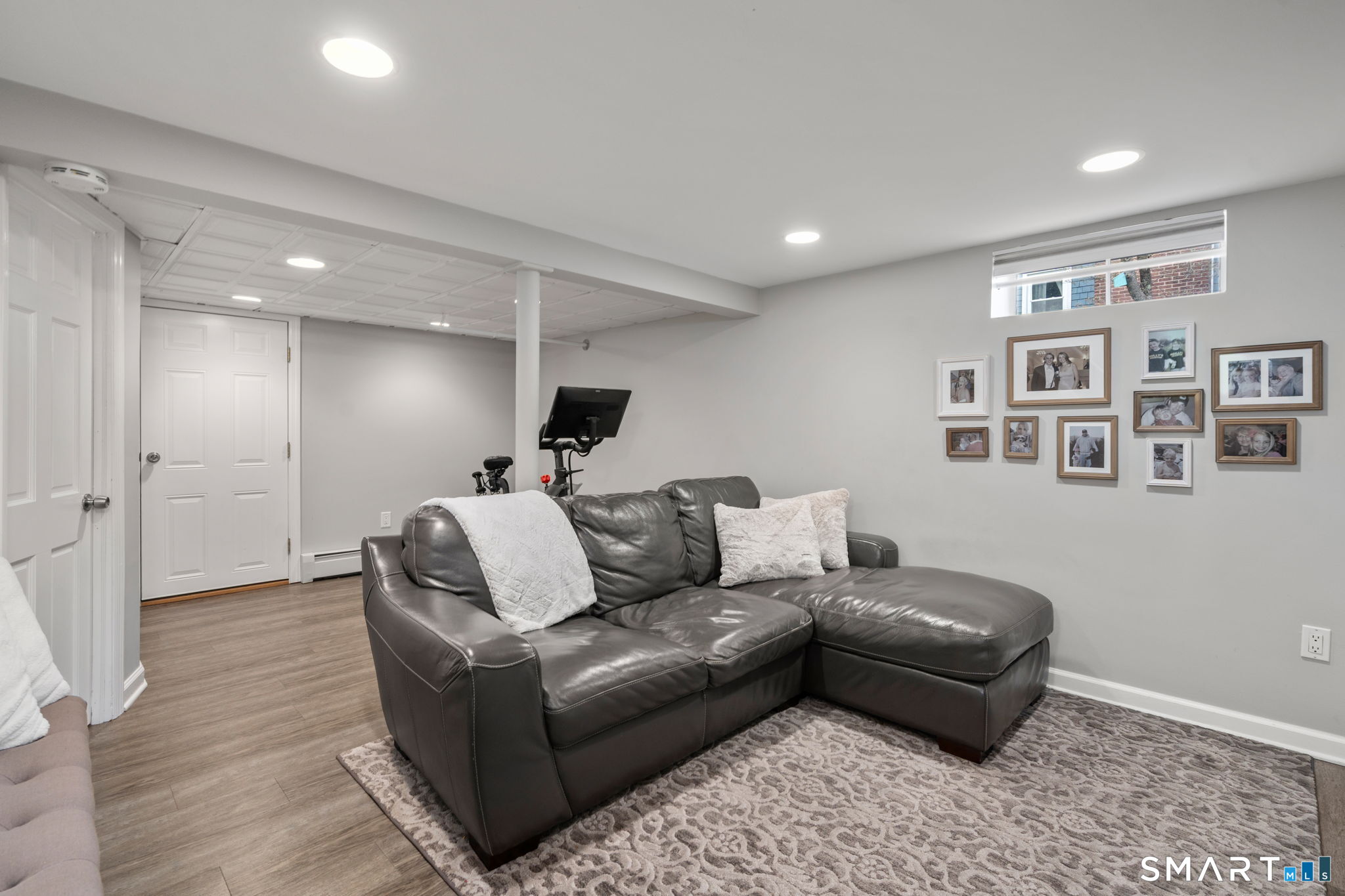 12 Orchard Court Hamden CT 06517