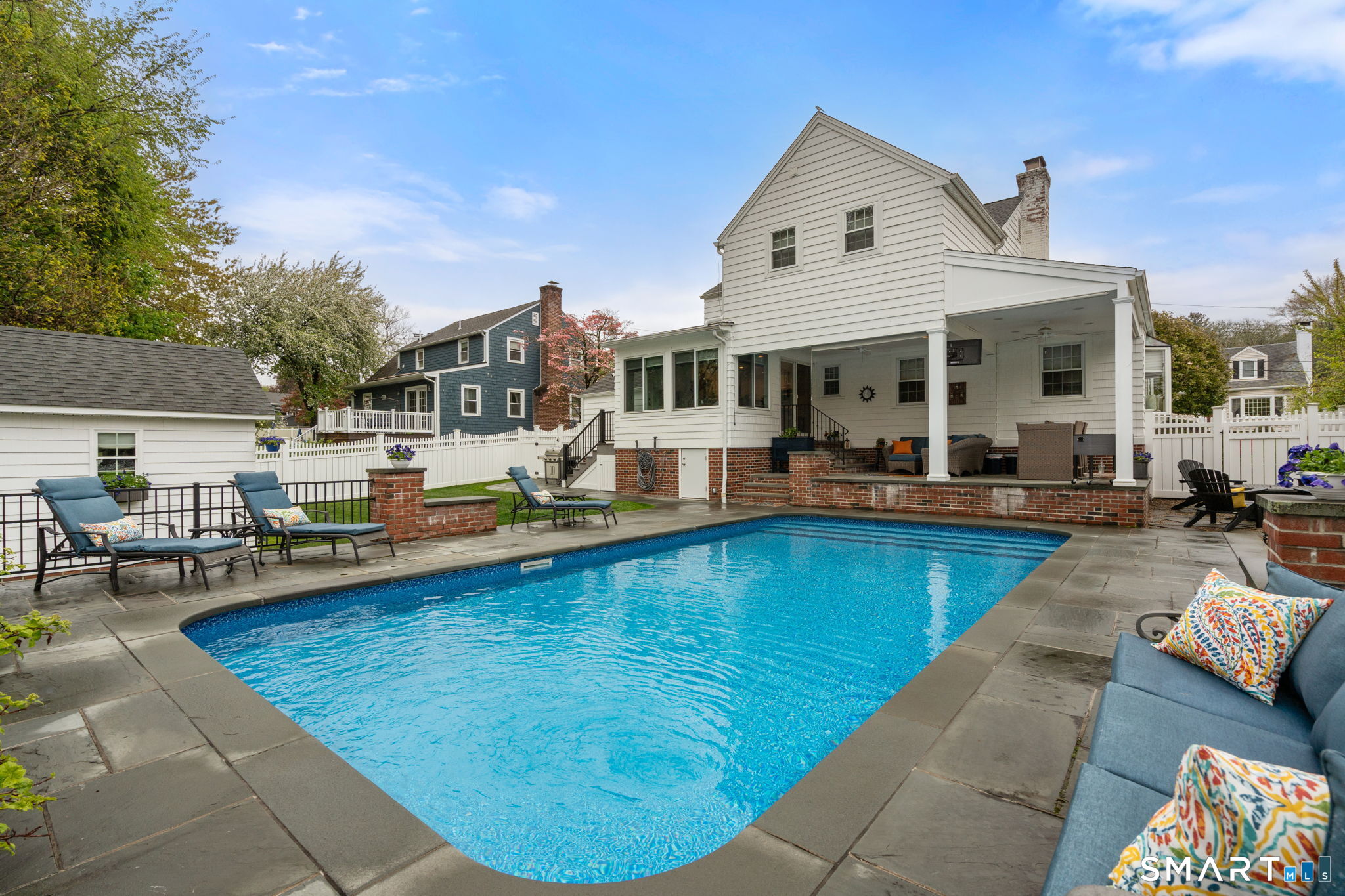 12 Orchard Court Hamden CT 06517