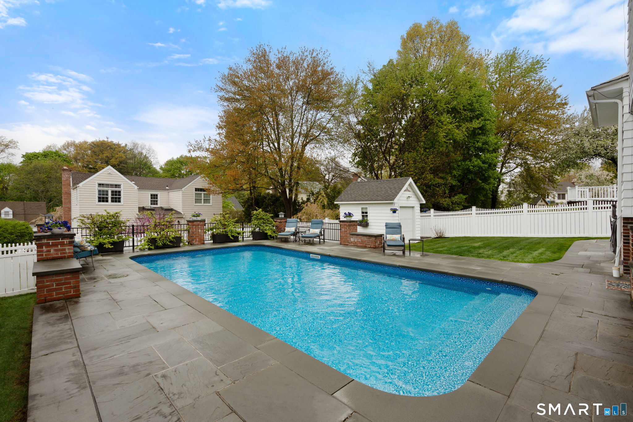 12 Orchard Court Hamden CT 06517