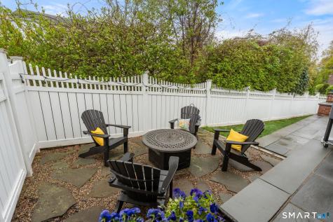 12 Orchard Court Hamden CT 06517