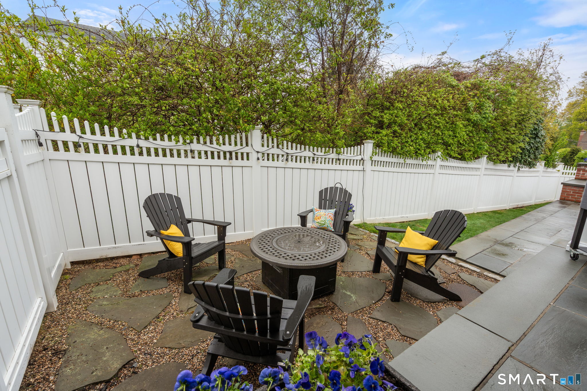 12 Orchard Court Hamden CT 06517