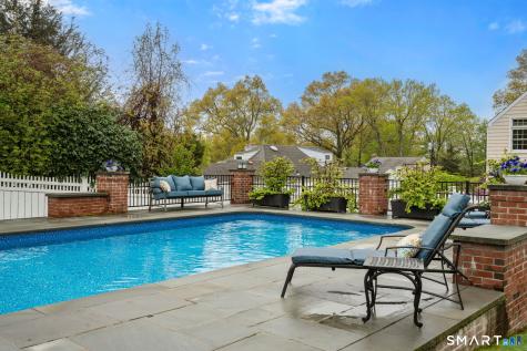 12 Orchard Court Hamden CT 06517