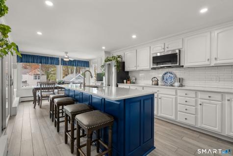 12 Orchard Court Hamden CT 06517