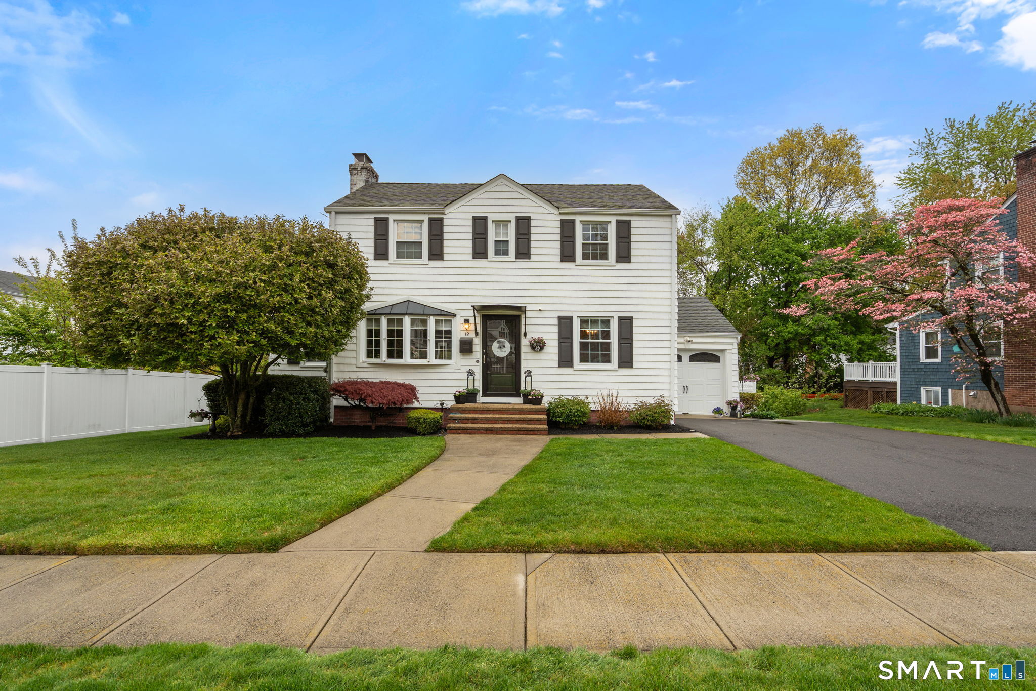 12 Orchard Court Hamden CT 06517