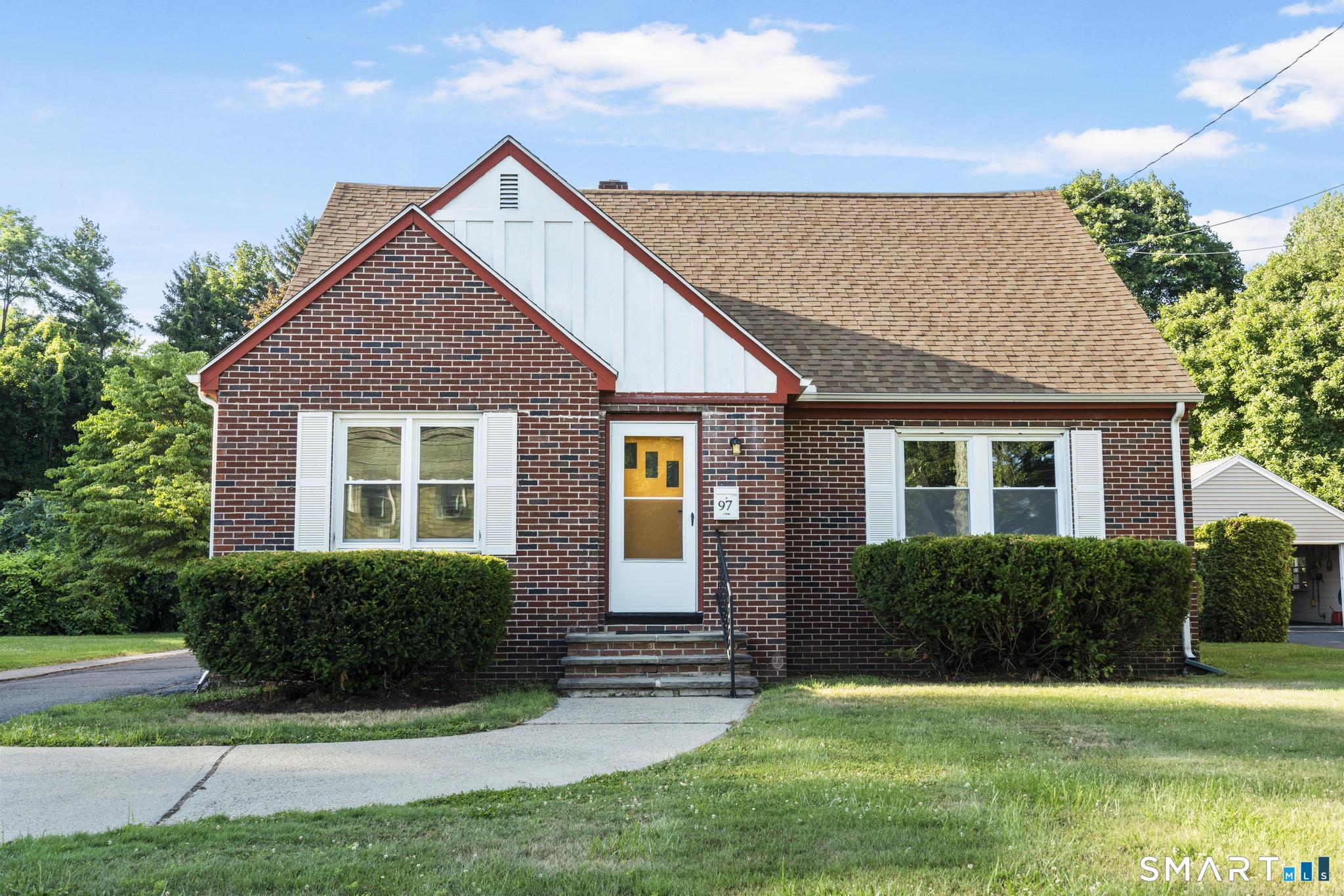 97 Alden Avenue Enfield CT 06082
