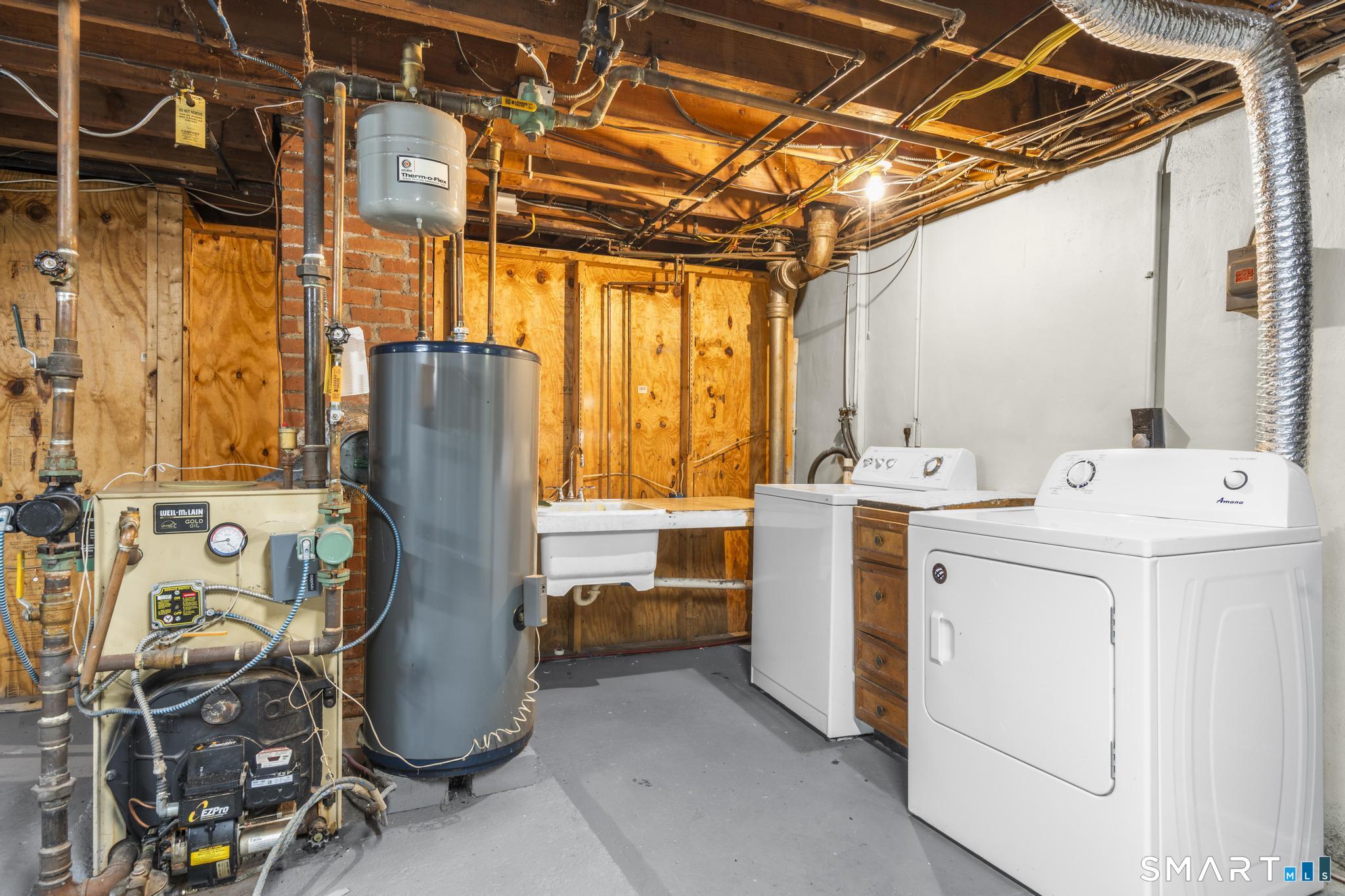97 Alden Avenue Enfield CT 06082