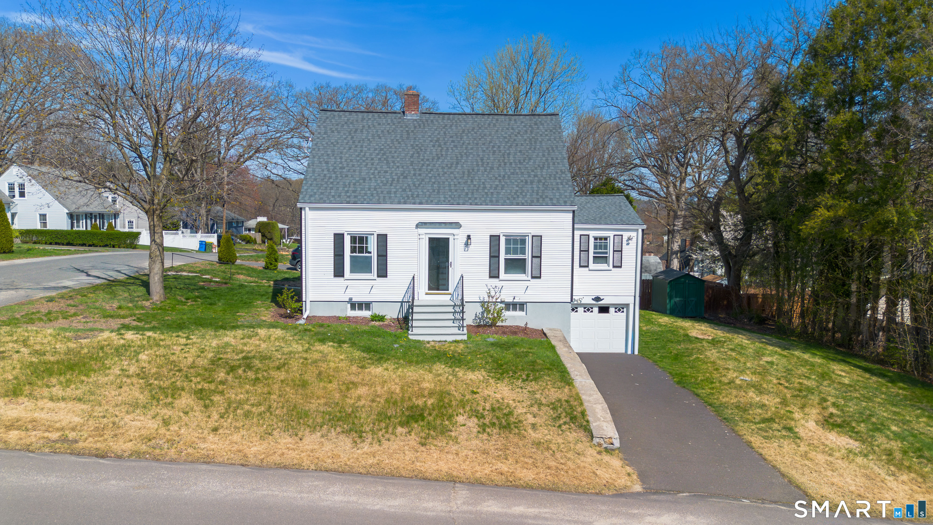 27 Glendale Drive Waterbury CT 06708