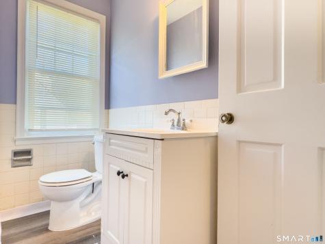 27 Glendale Drive Waterbury CT 06708