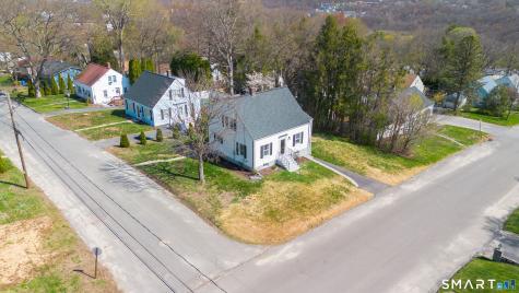 27 Glendale Drive Waterbury CT 06708