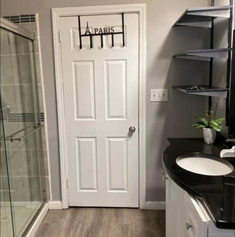 453 Burnside Avenue East Hartford CT 06108