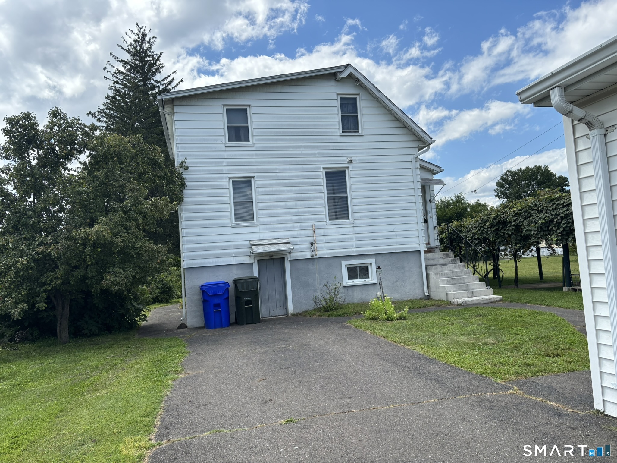 84 Laurel Street East Hartford CT 06108