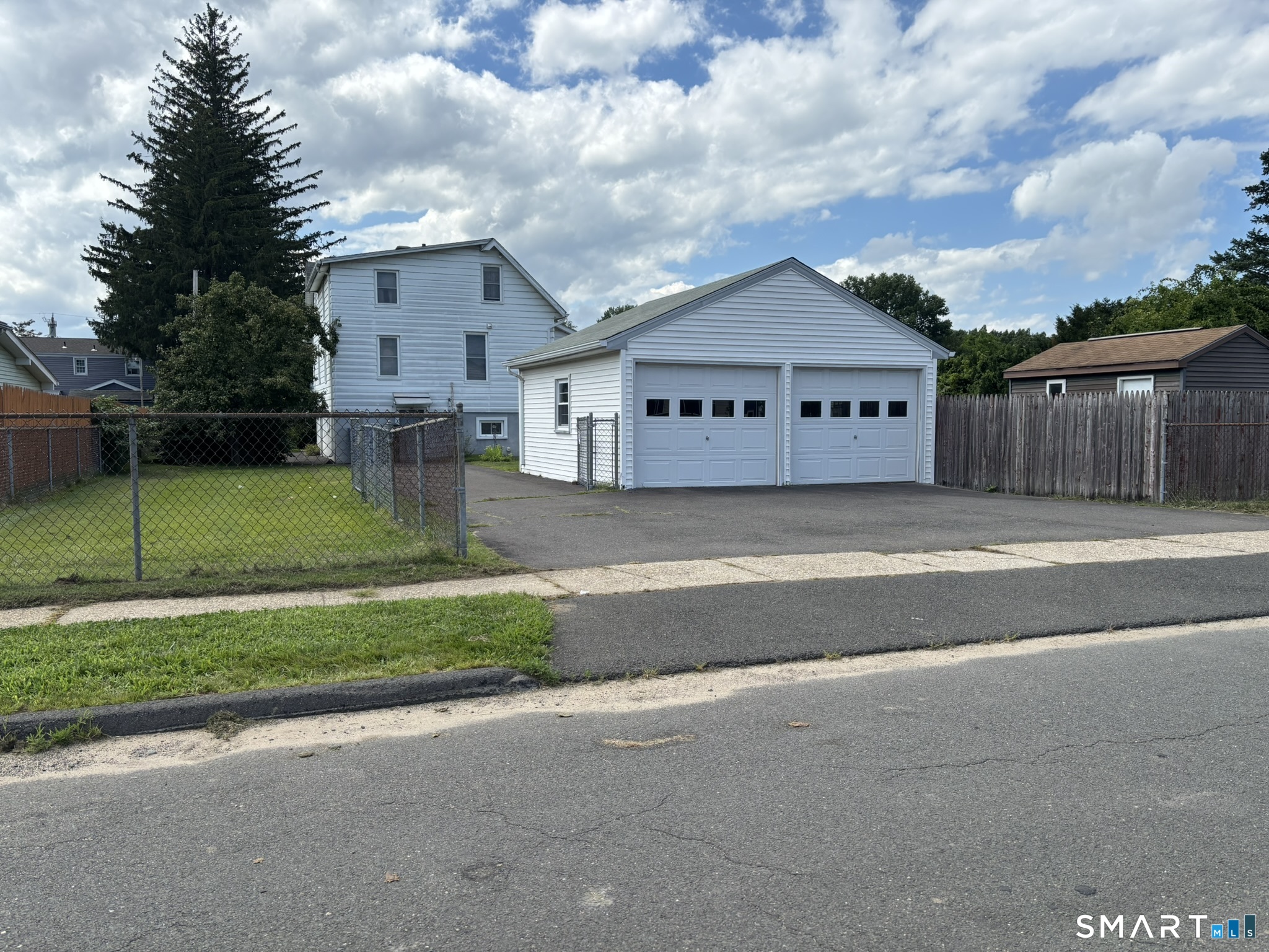 84 Laurel Street East Hartford CT 06108
