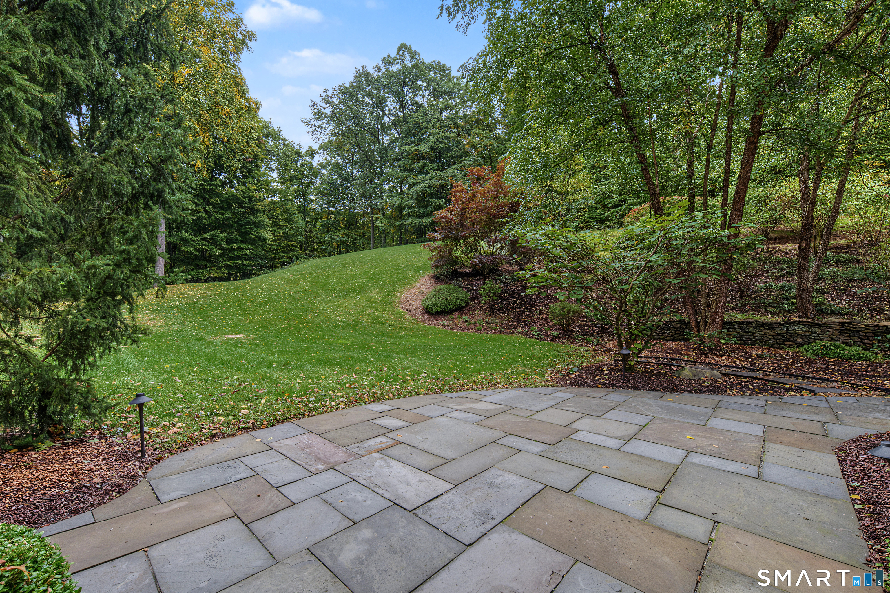 14 Pembroke Drive Avon CT 06001