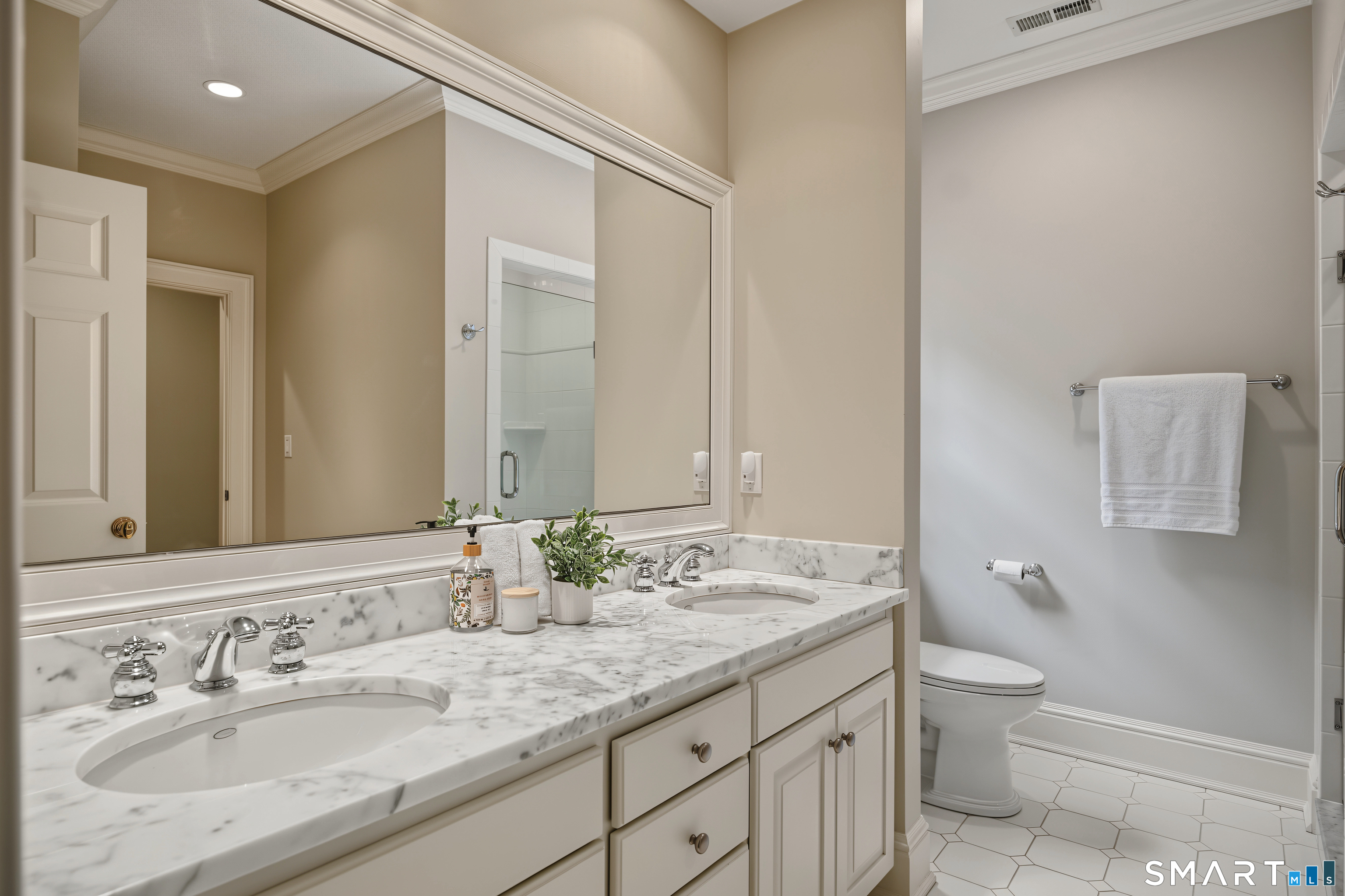 14 Pembroke Drive Avon CT 06001