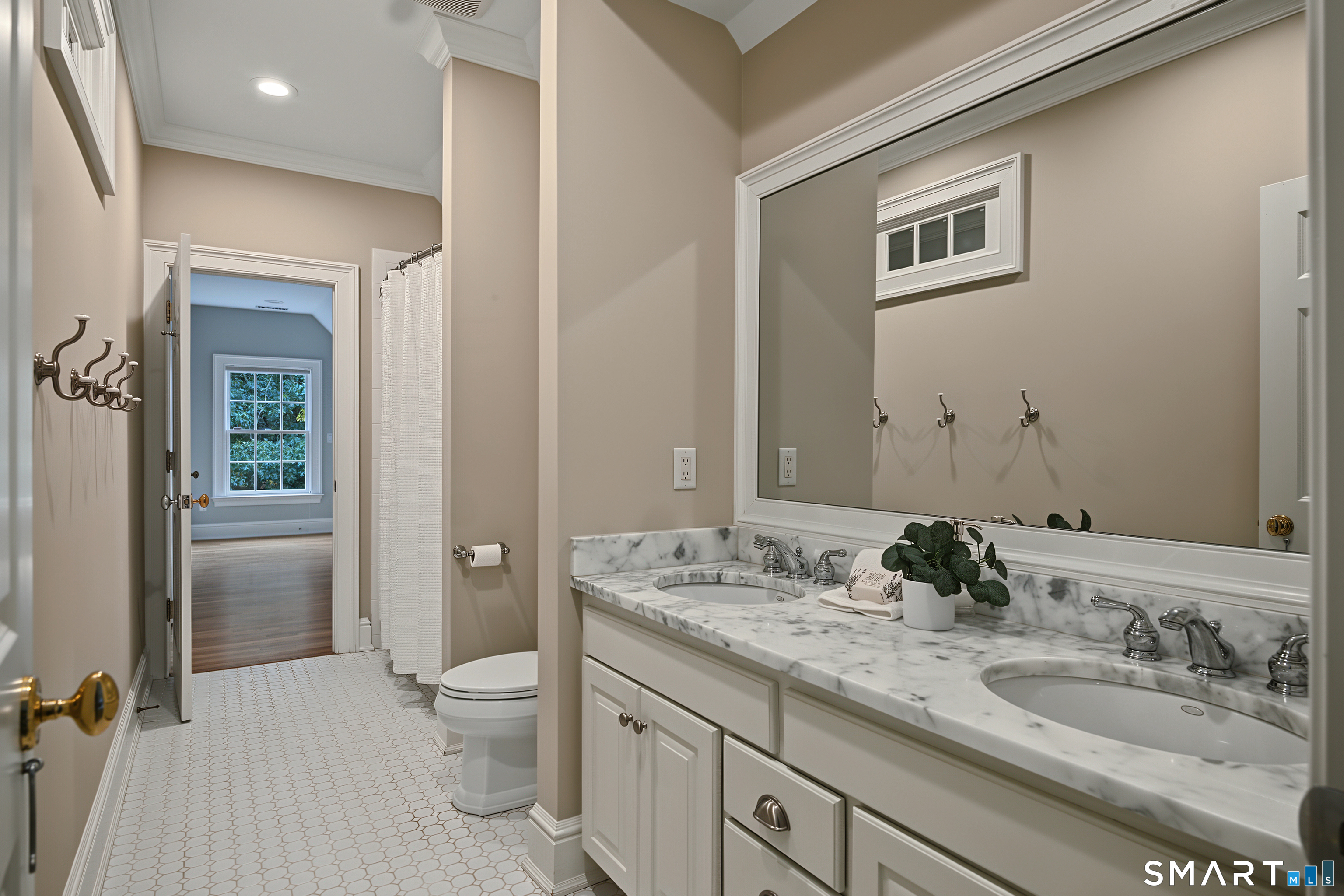 14 Pembroke Drive Avon CT 06001