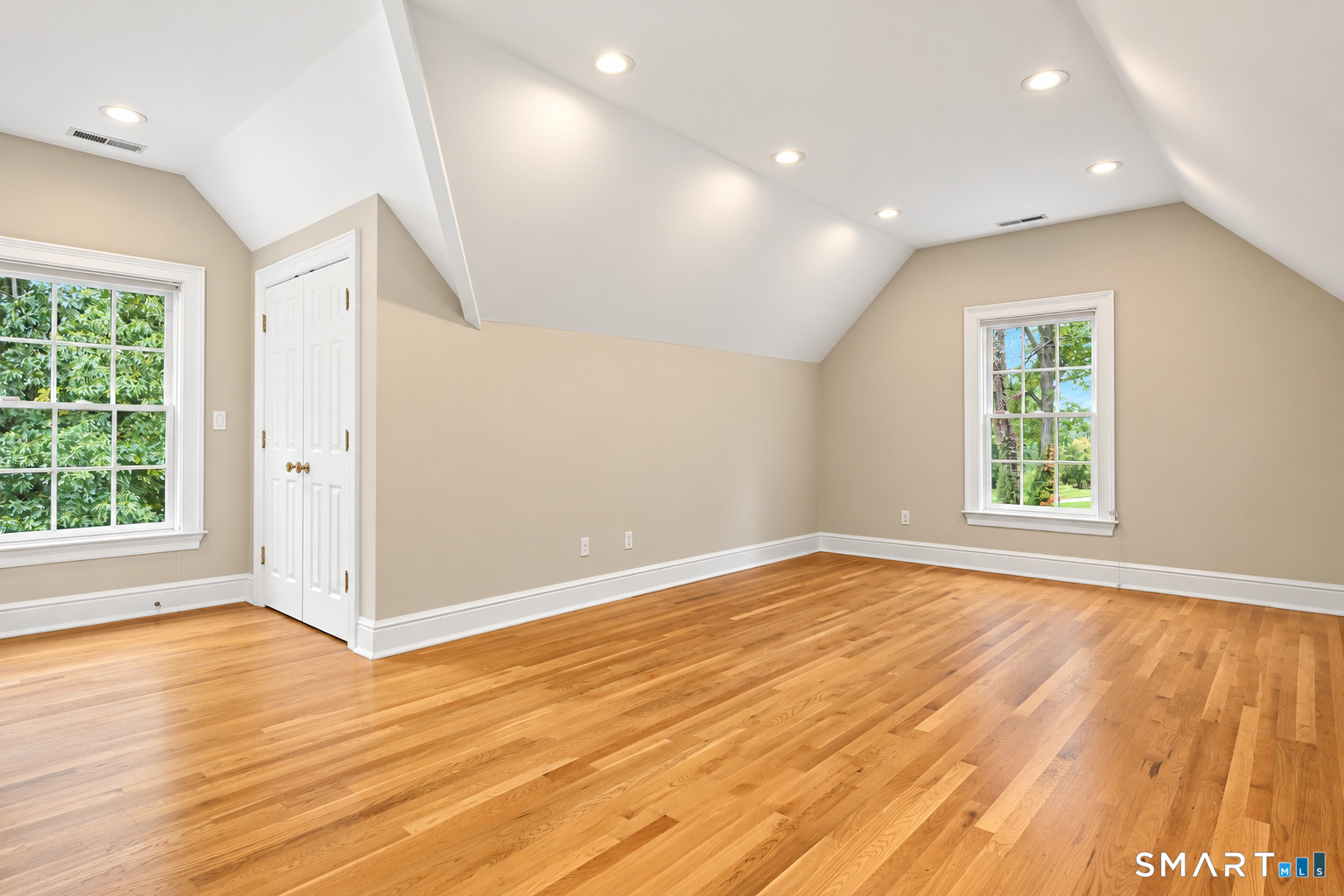 14 Pembroke Drive Avon CT 06001