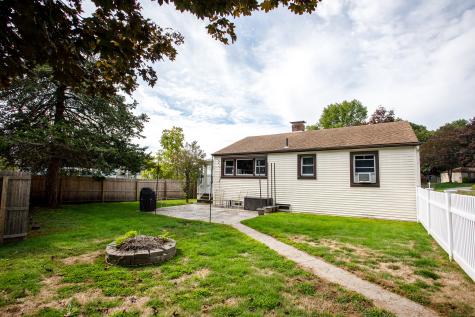 1 Central Court Norwich CT 06360