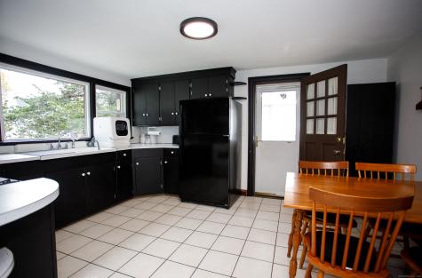 1 Central Court Norwich CT 06360